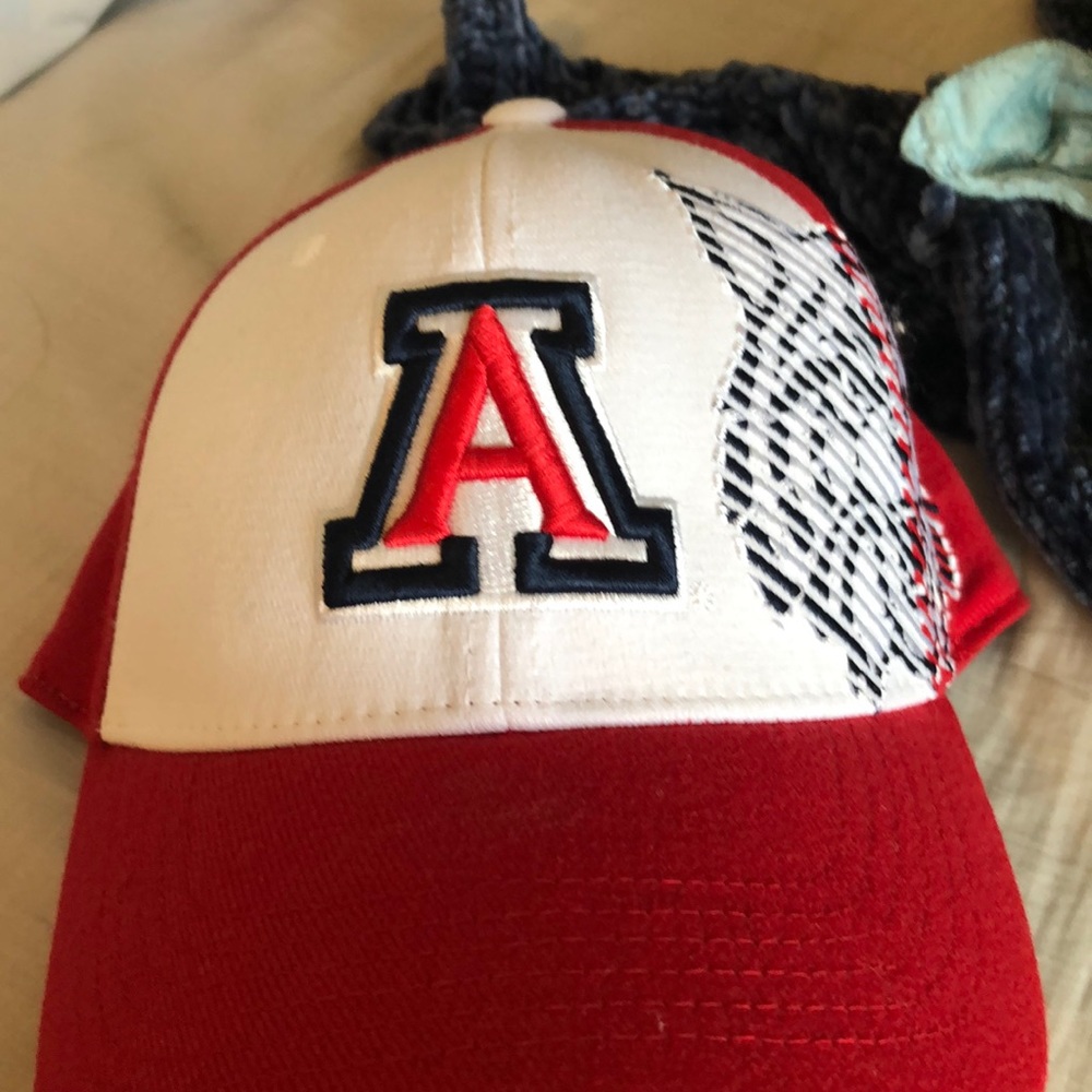 University of Arizona fitted hat.